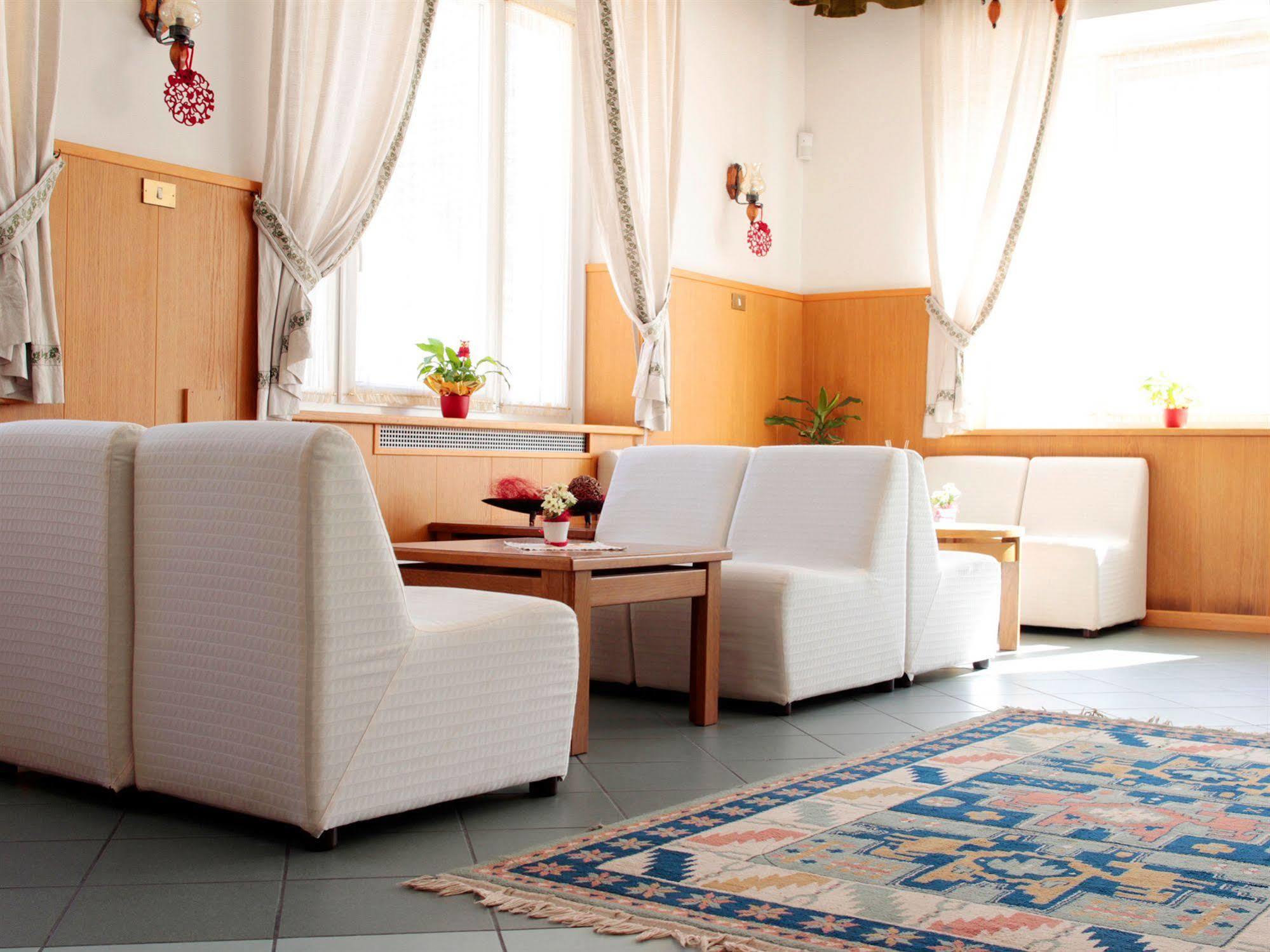 Hotel Aurora Monclassico Zewnętrze zdjęcie